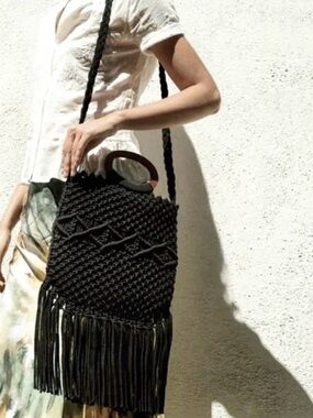 NWT Danielle Nicole Black Crochet Macrame Handbag Purse Wooden Handle NEW